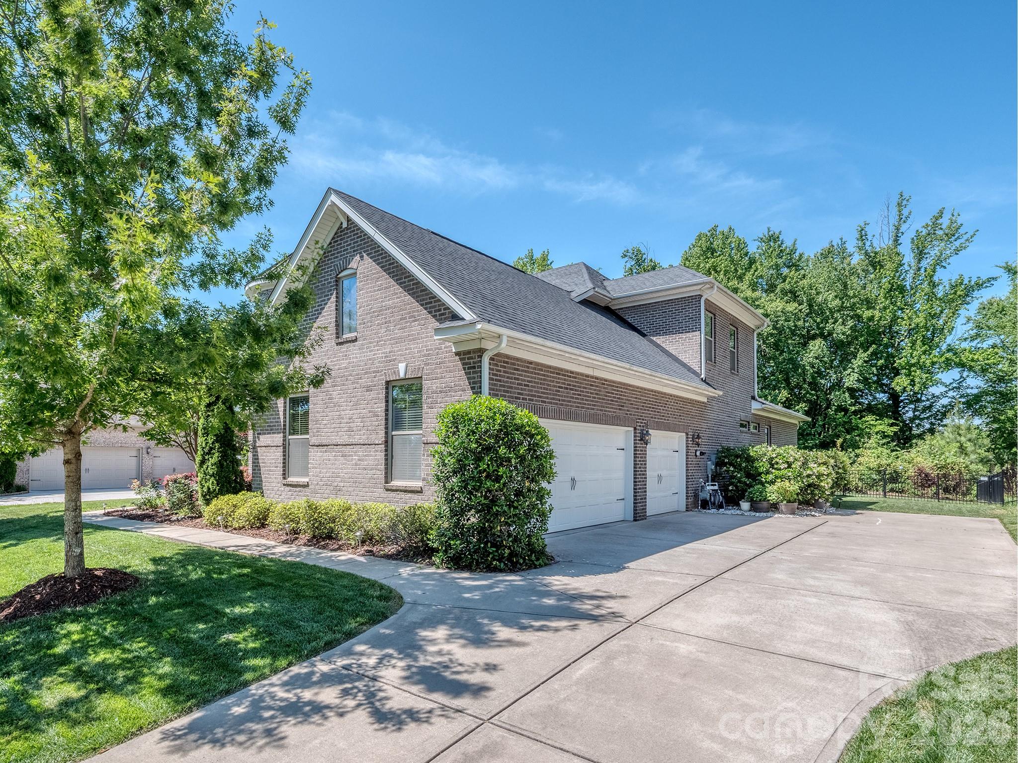 121 Enclave Boulevard Property Photo 45
