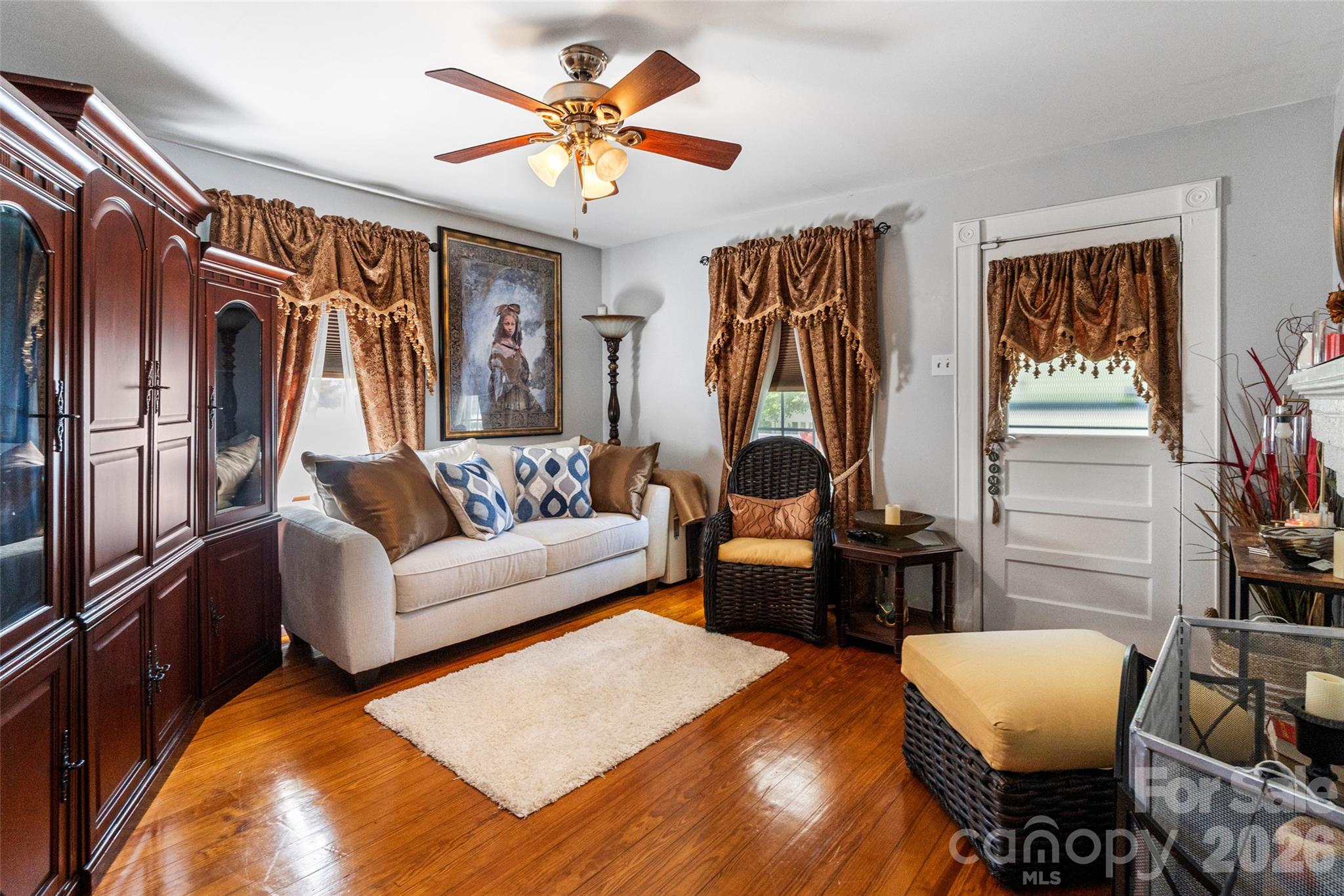 714 Pine Street Property Photo 6