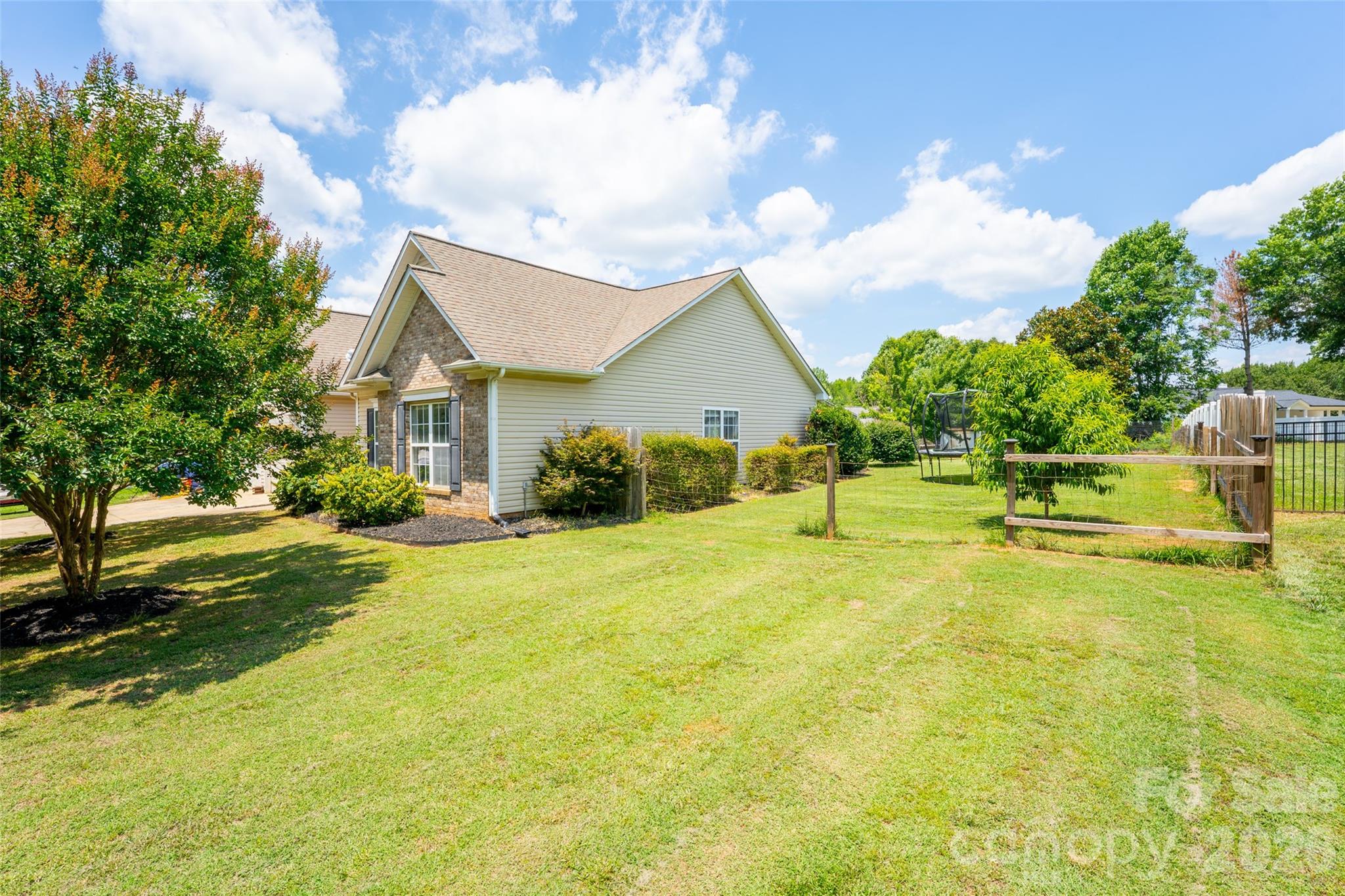 311 Winthrow Creek Road Property Photo 5