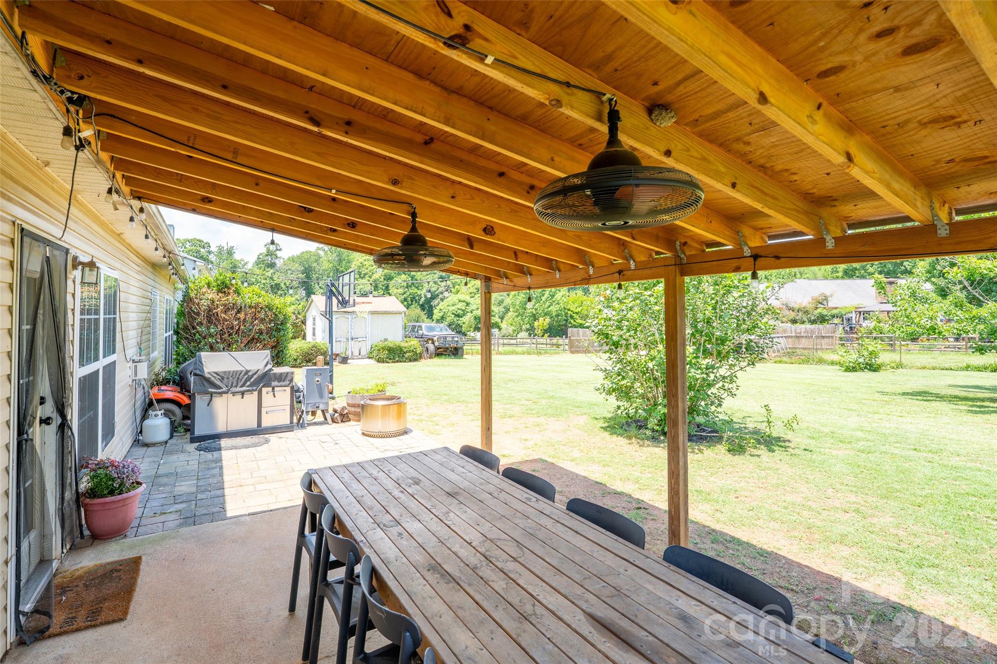 311 Winthrow Creek Road Property Photo 9