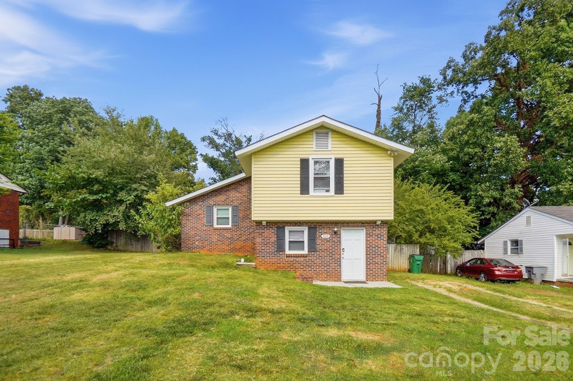 233 Scottie Place Property Photo 1