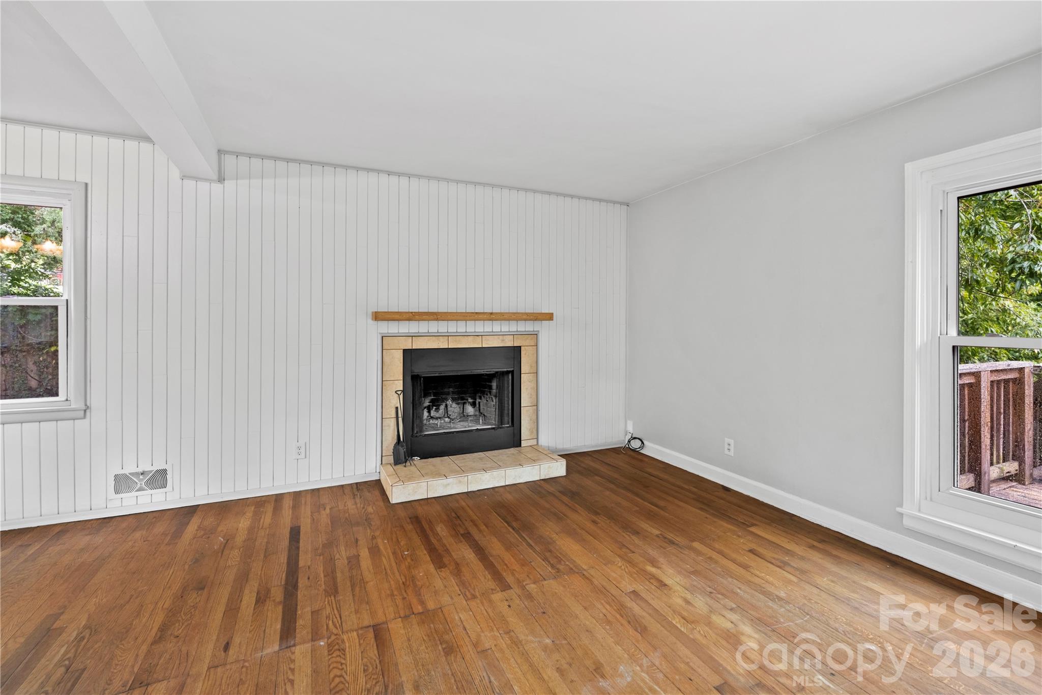 107 Wilshire Drive Property Photo 5
