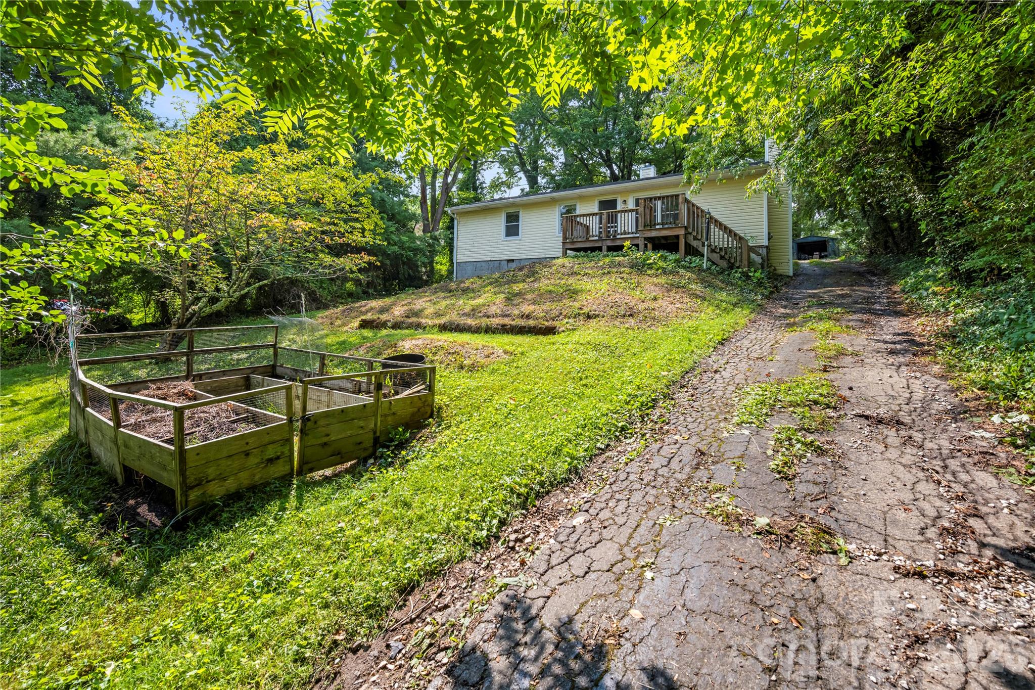 107 Wilshire Drive Property Photo 22