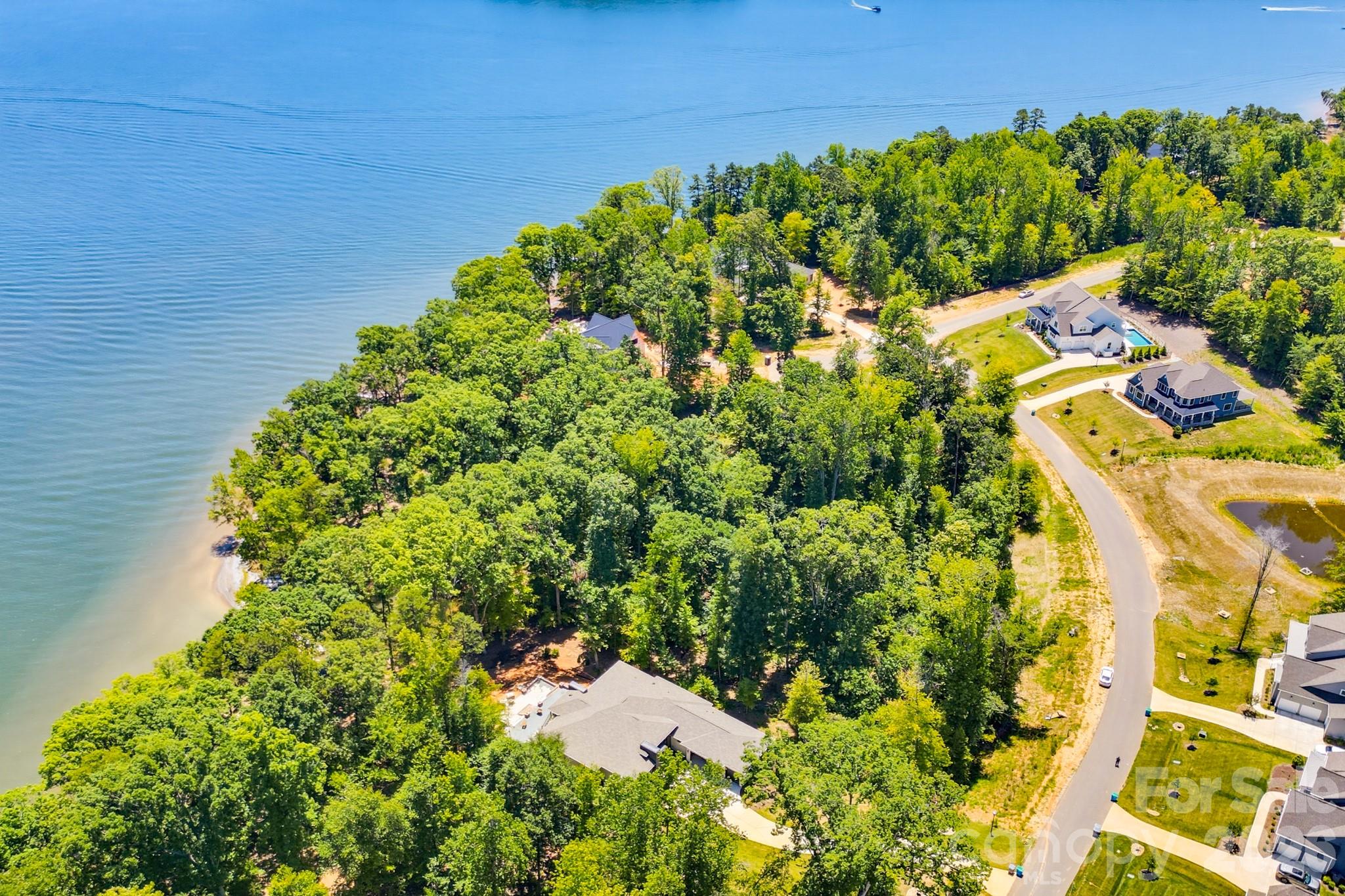629 Waterton Trail Property Photo 10