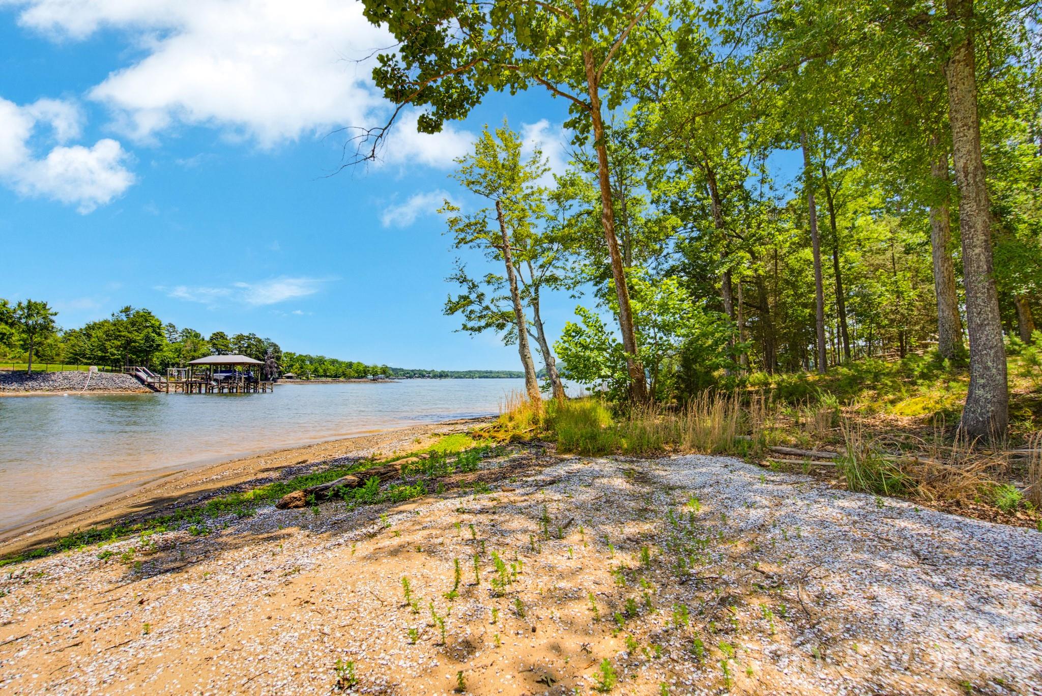 629 Waterton Trail Property Photo 17