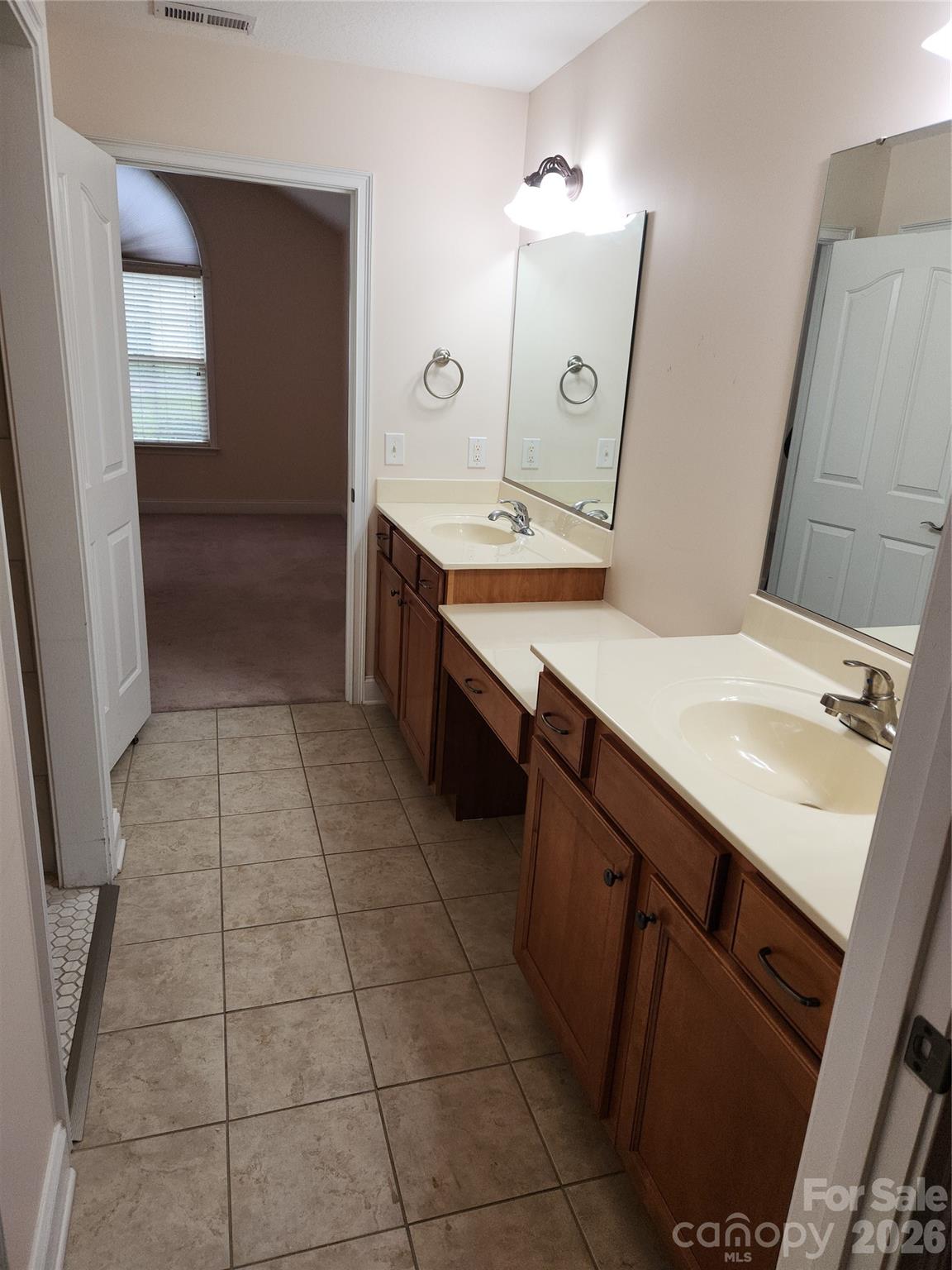 1 Mountain Meadow Circle Property Photo 17