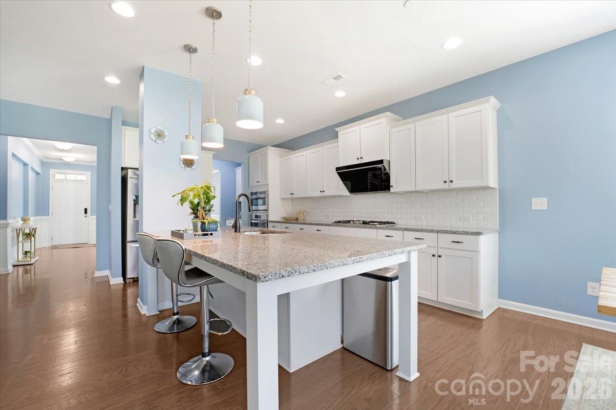 9625 Herringbone Lane Property Photo 8