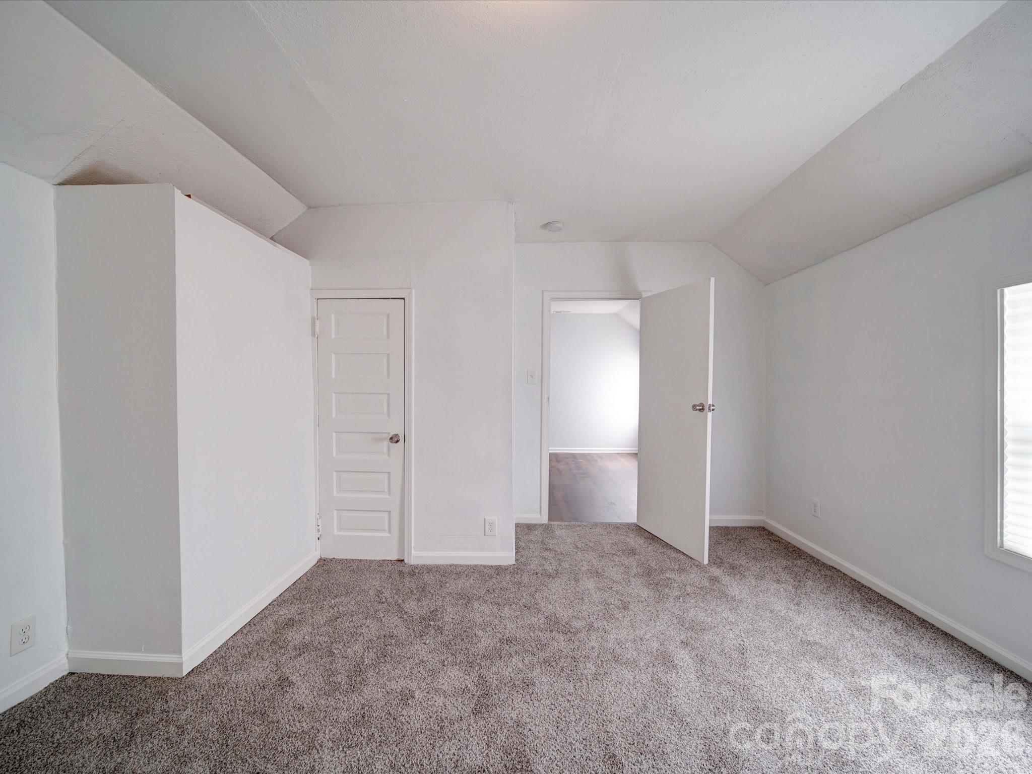 2300 Kennesaw Drive Property Photo 8