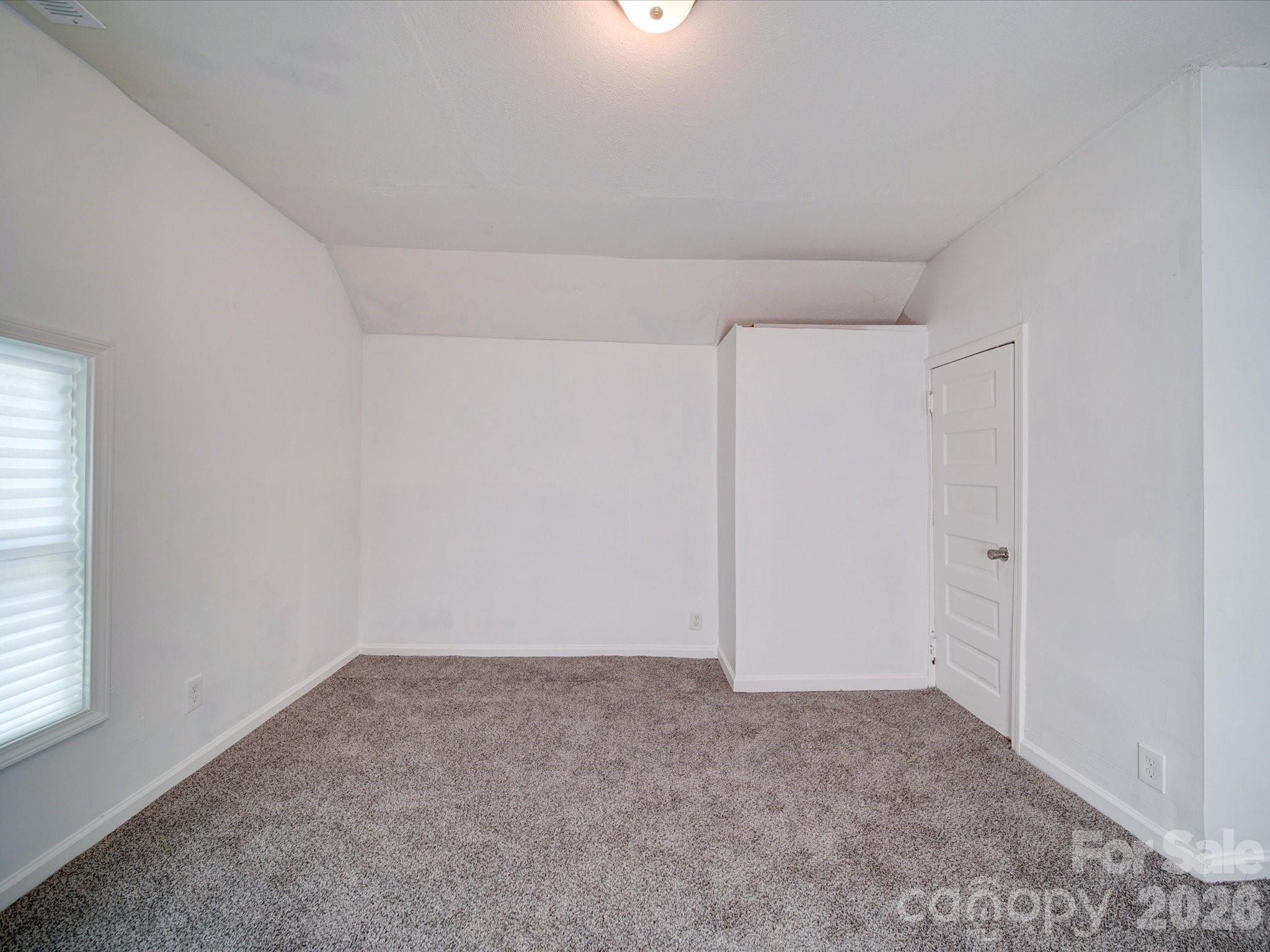 2300 Kennesaw Drive Property Photo 9