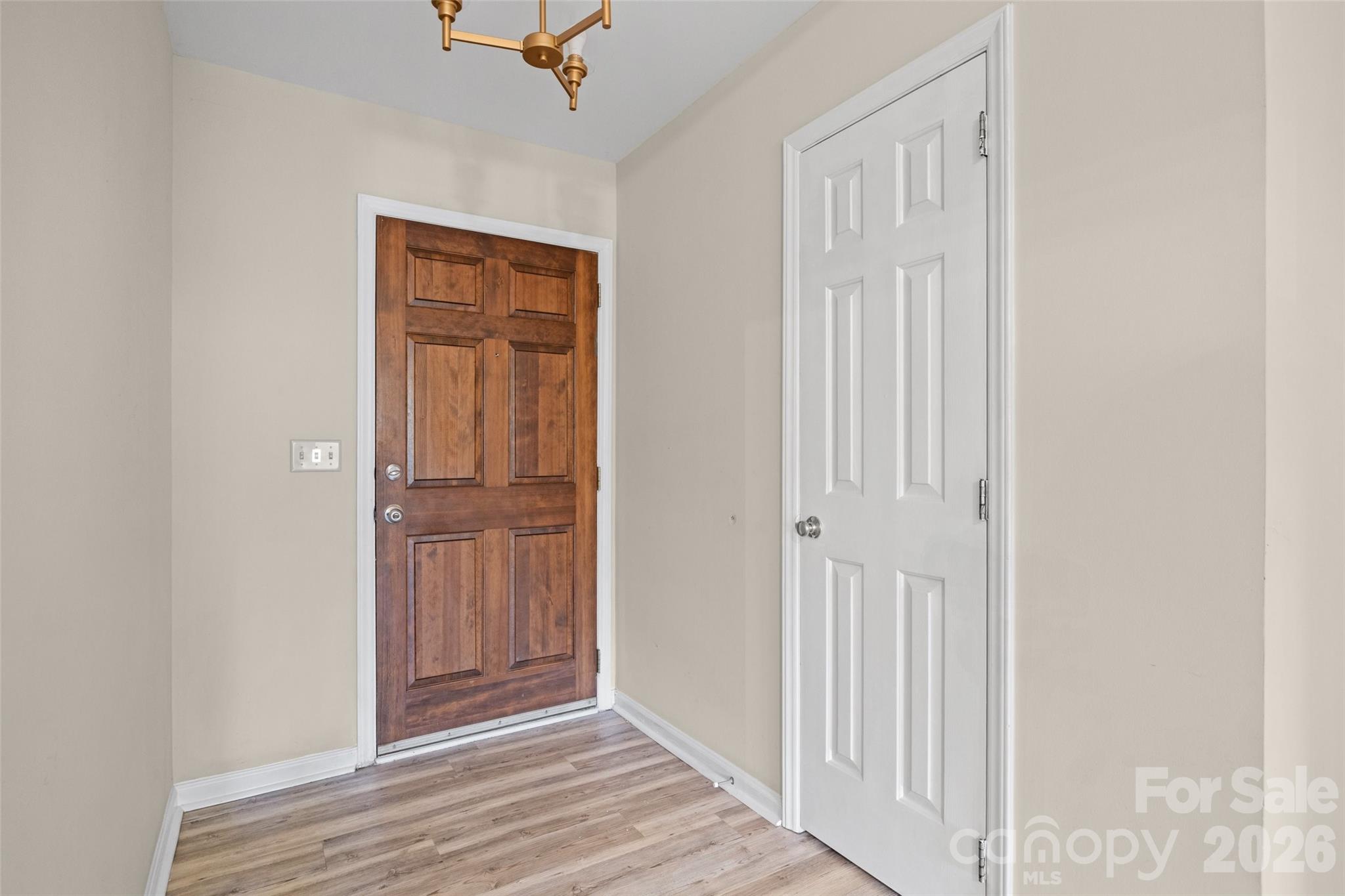 5053 Suwarrow Court Property Photo 6
