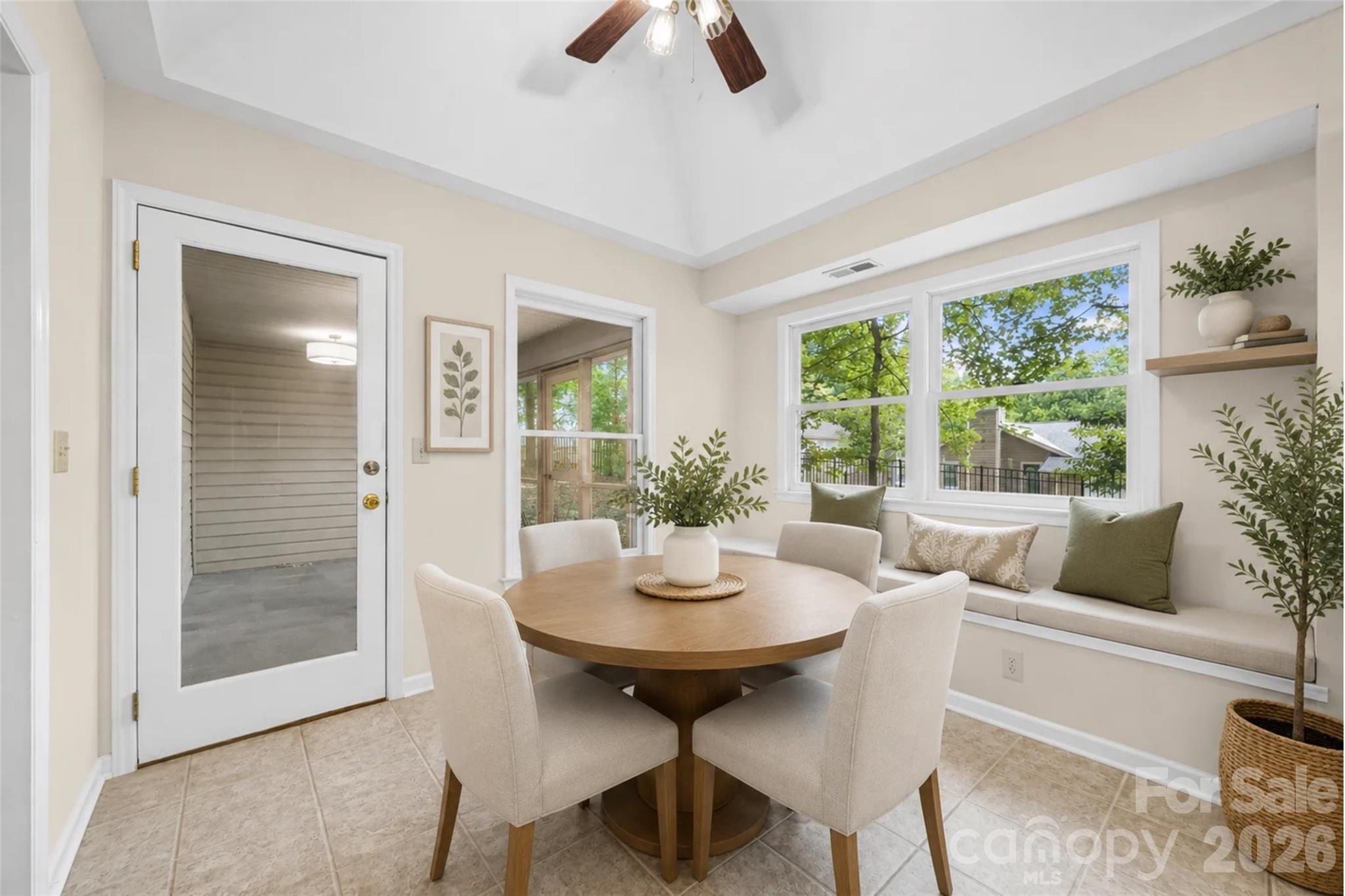 5053 Suwarrow Court Property Photo 10