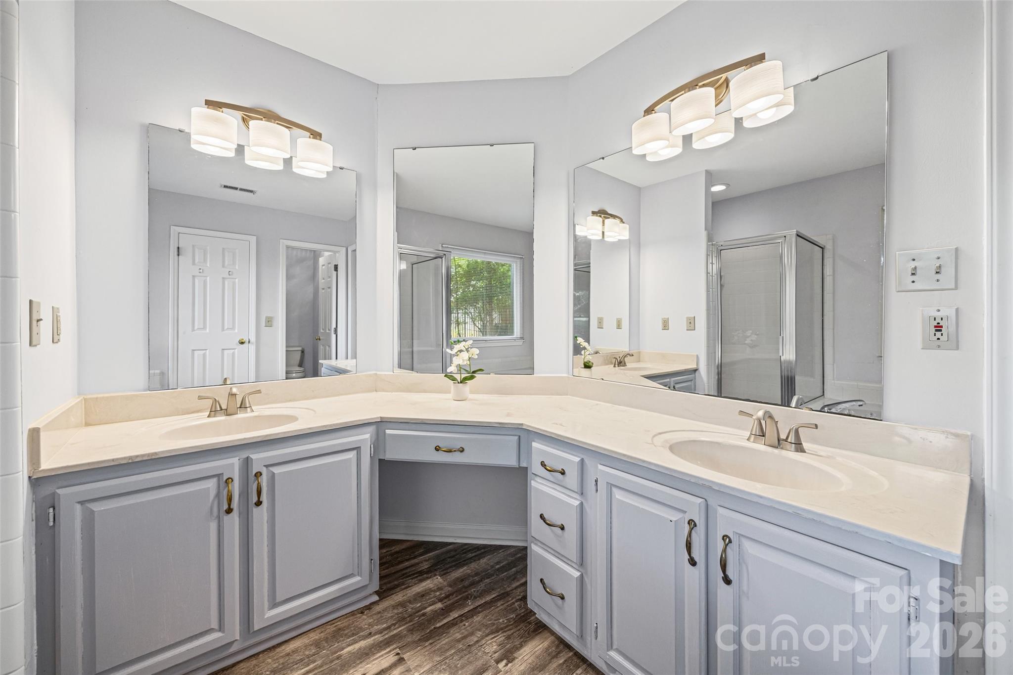 5053 Suwarrow Court Property Photo 16
