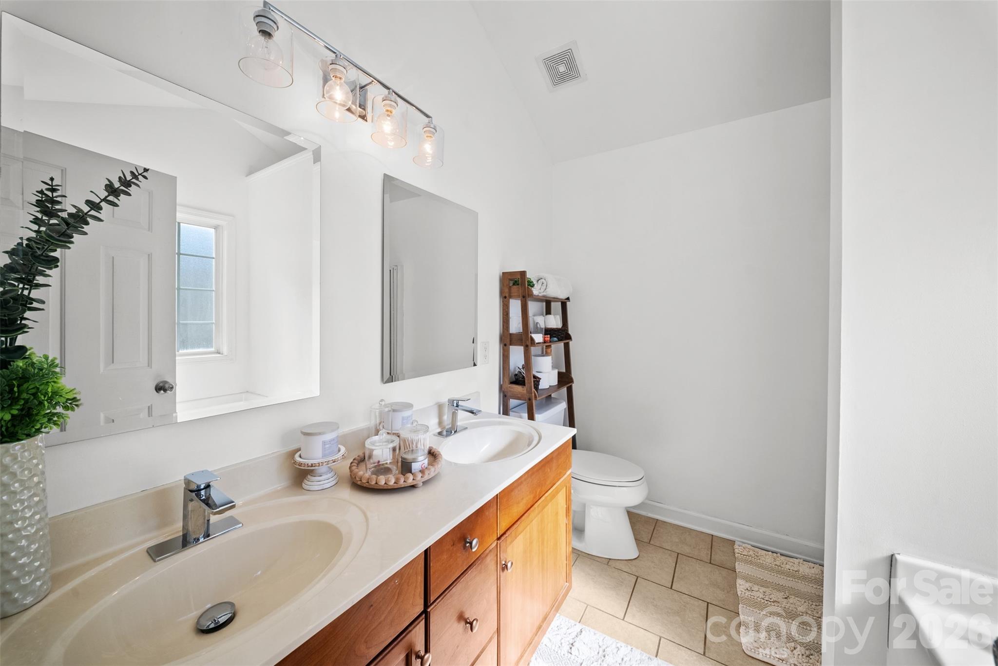 2613 Parkwest Drive 7 Property Photo 14