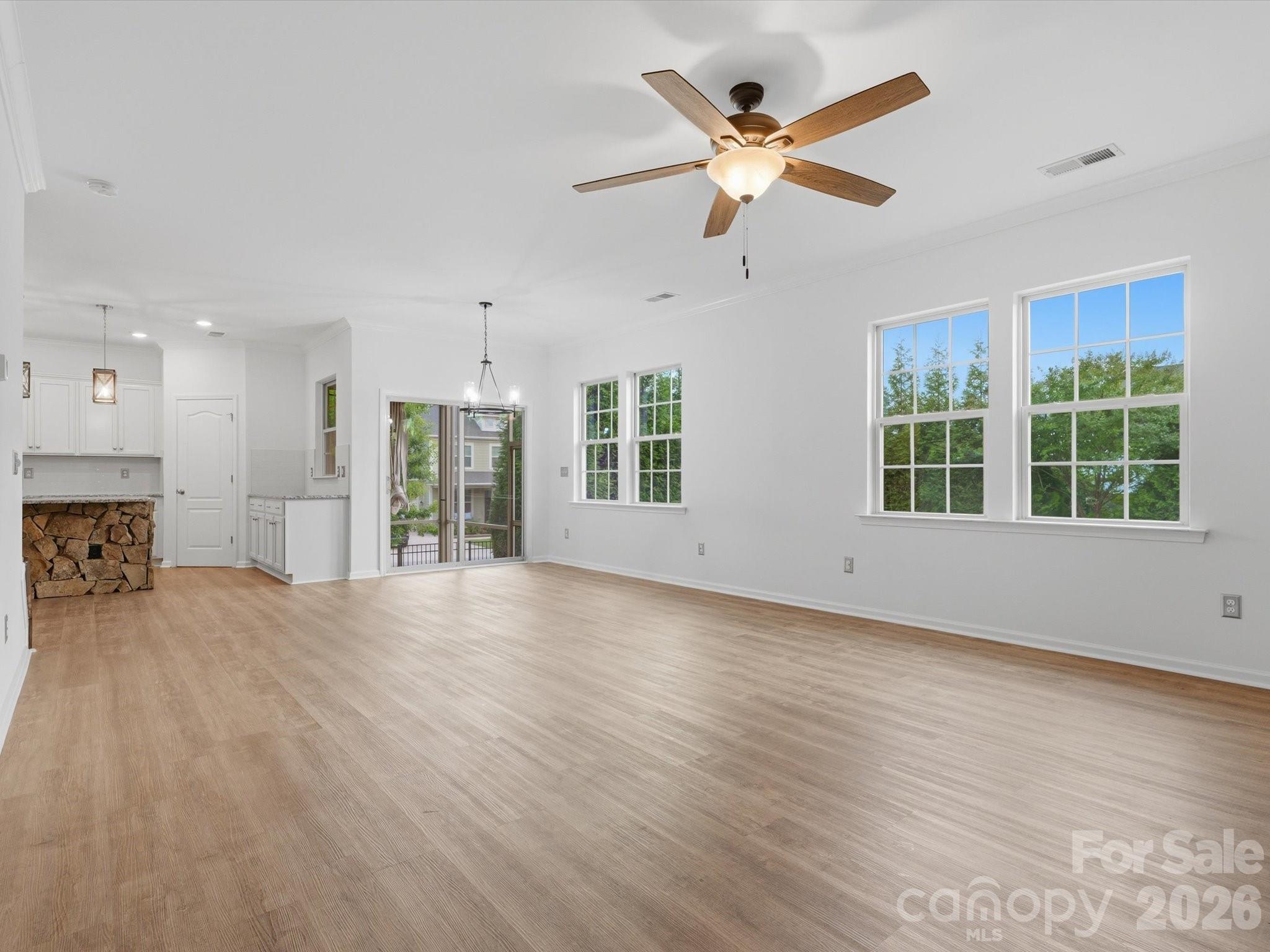 1049 Bannister Road Property Photo 12