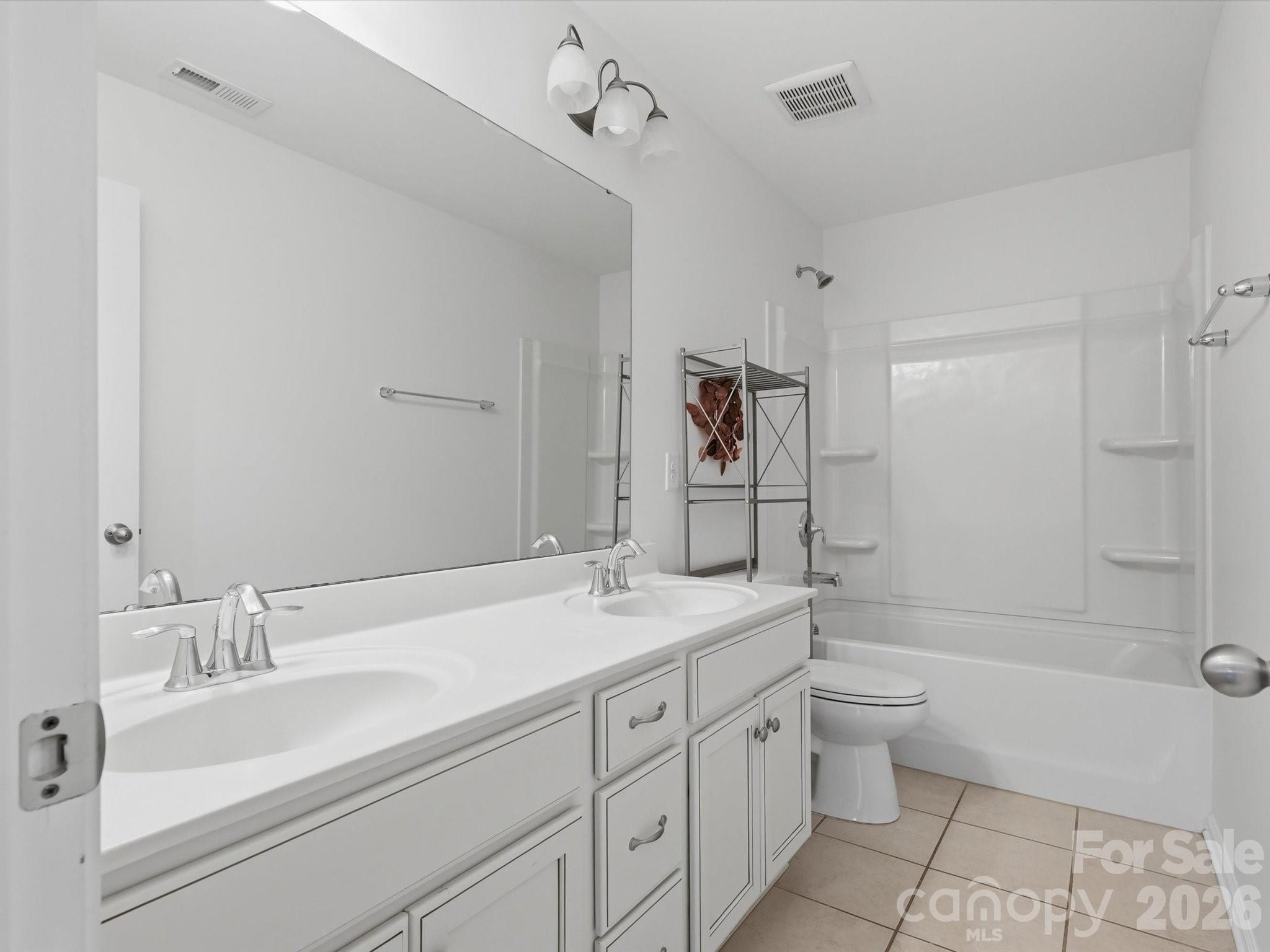1049 Bannister Road Property Photo 33