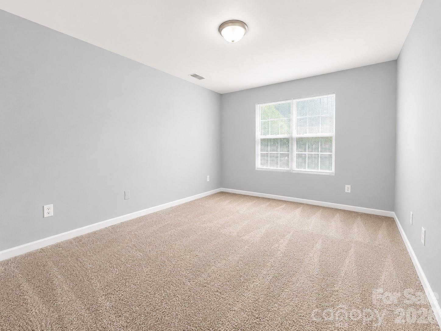 9815 Treeside Lane Property Photo 3