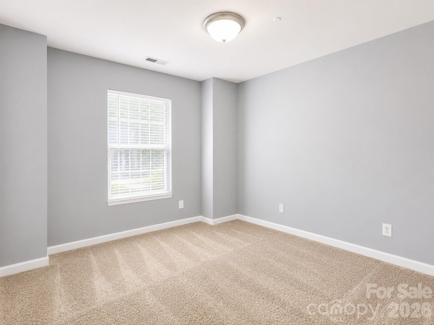 9815 Treeside Lane Property Photo 14