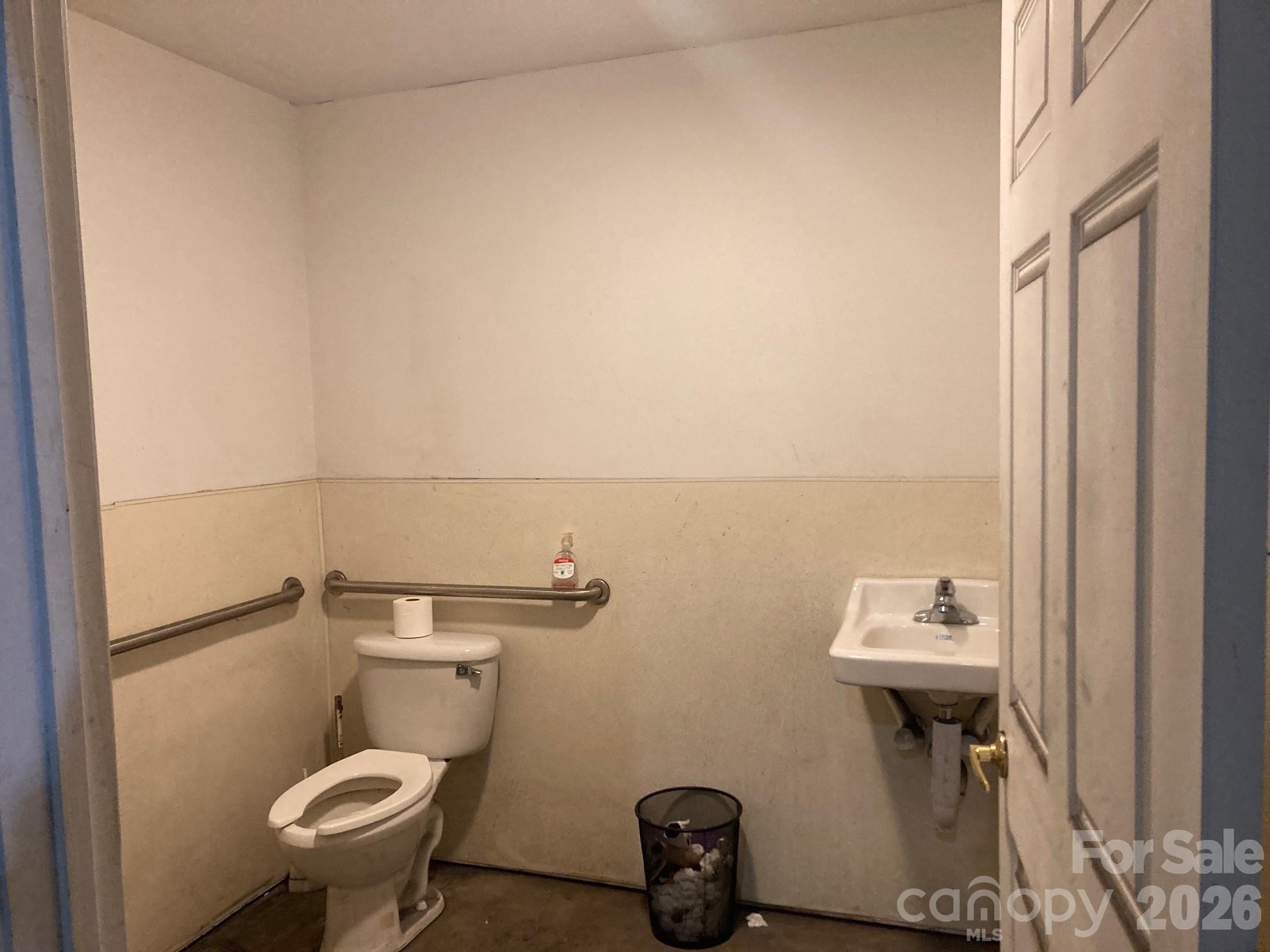 6424 Boylston Highway 5 Property Photo 7