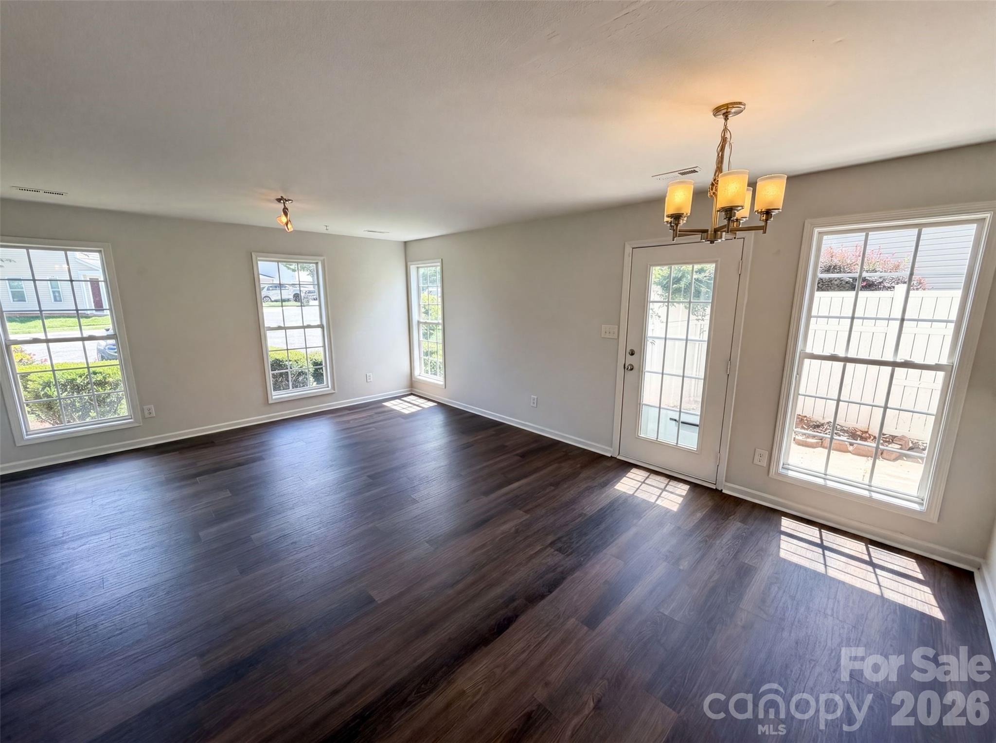 3831 Mohawk Court Property Photo 11