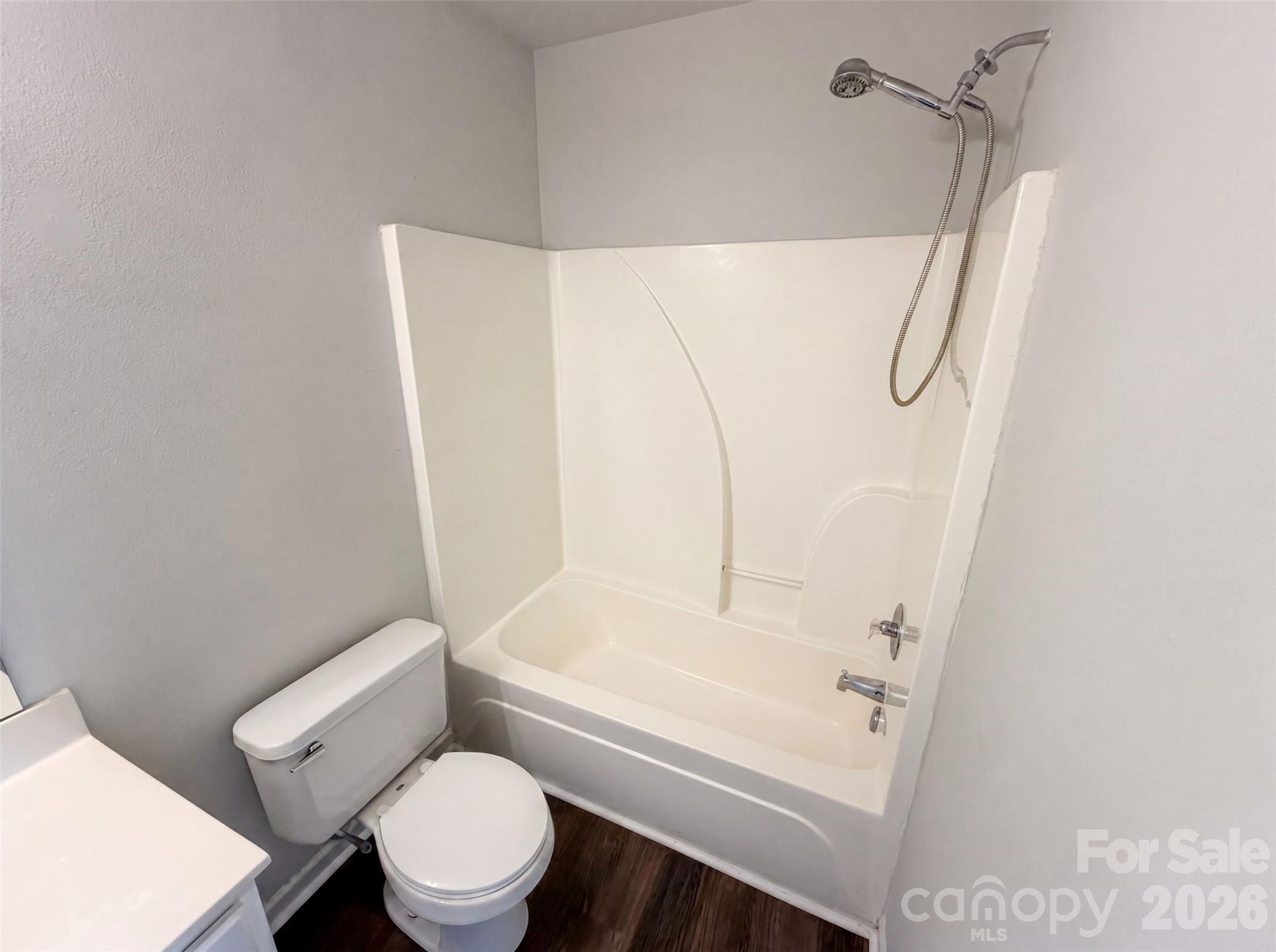 3831 Mohawk Court Property Photo 17
