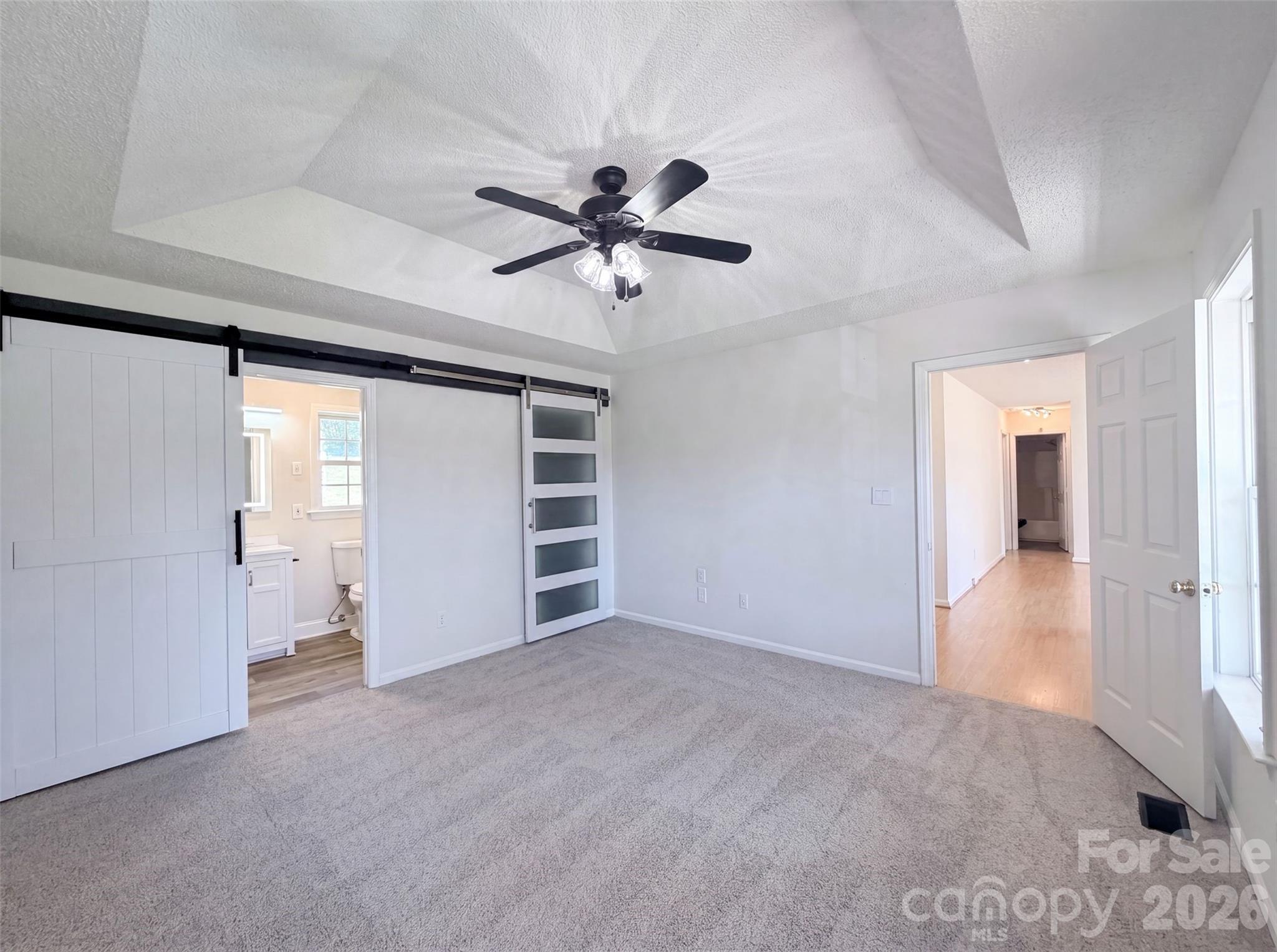 1011 Meagan Court Property Photo 4