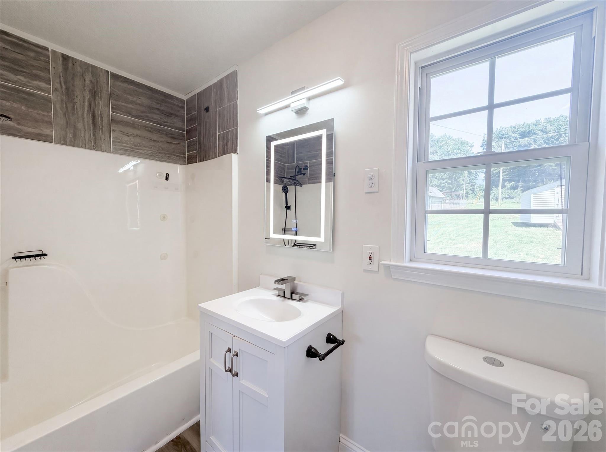 1011 Meagan Court Property Photo 6