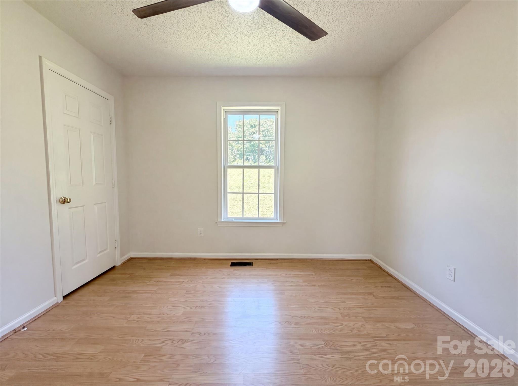 1011 Meagan Court Property Photo 11