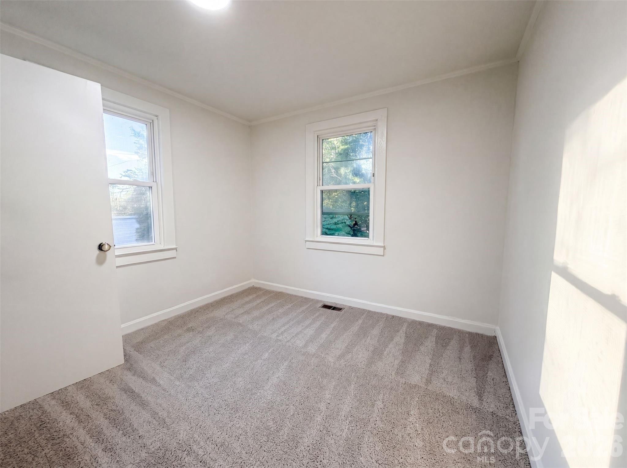 1413 Westside Drive Property Photo 7