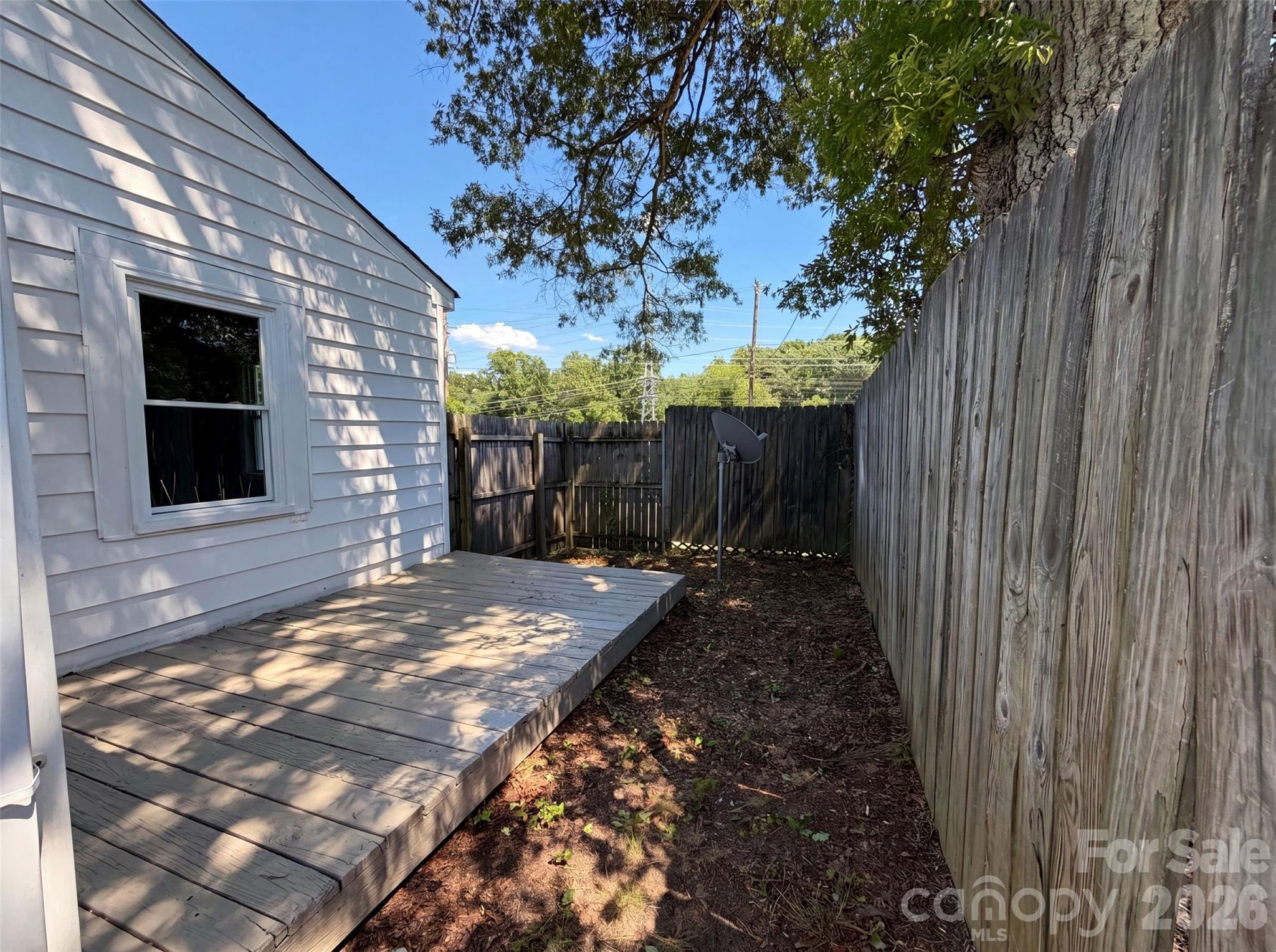123 E Farmview Street Property Photo 14