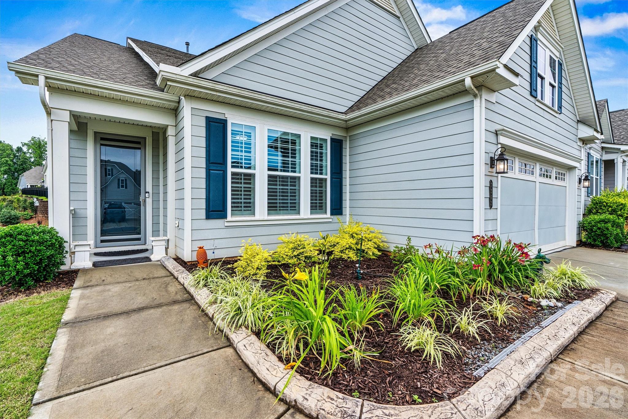 7362 Overjoyed Crossing Property Photo 2