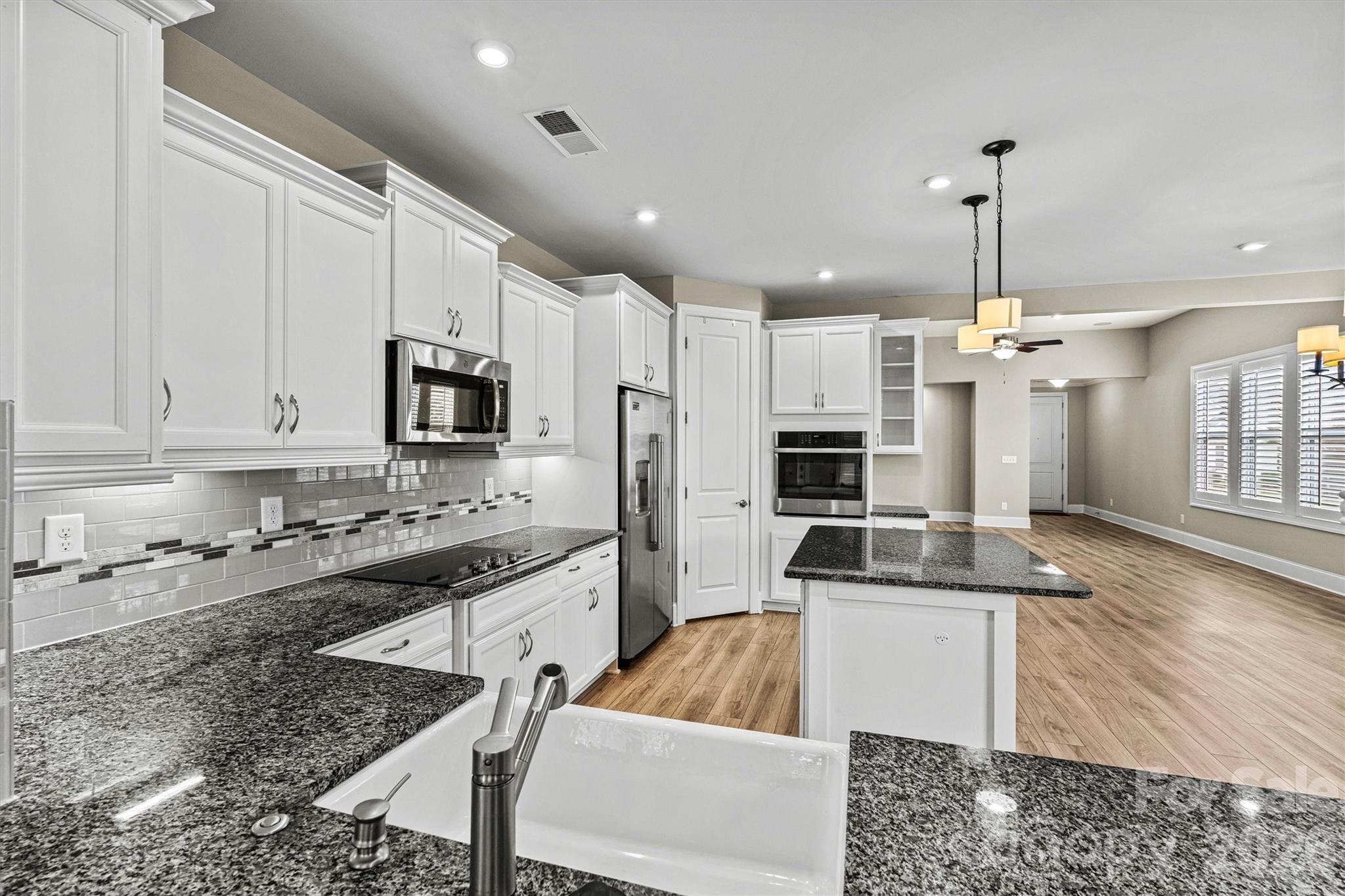 7362 Overjoyed Crossing Property Photo 14