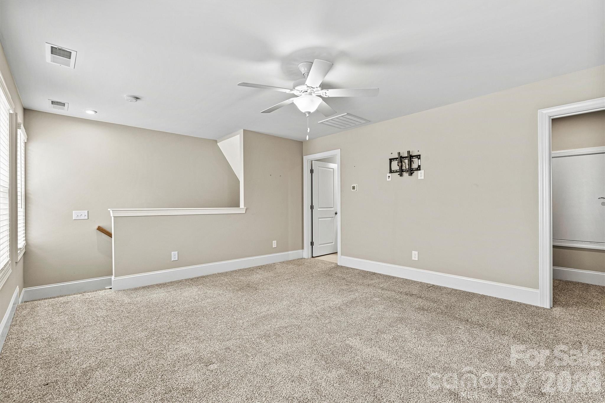 7362 Overjoyed Crossing Property Photo 29