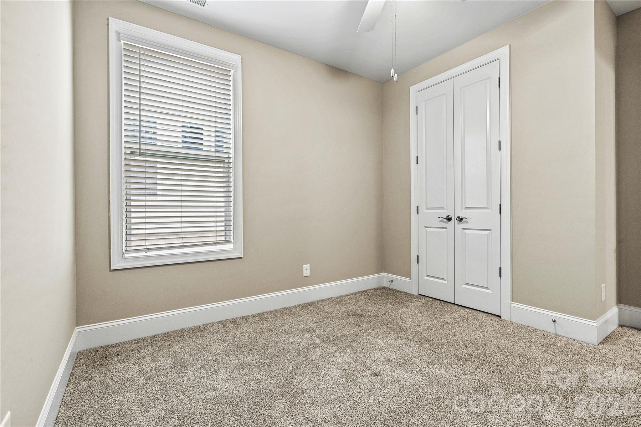 7362 Overjoyed Crossing Property Photo 32