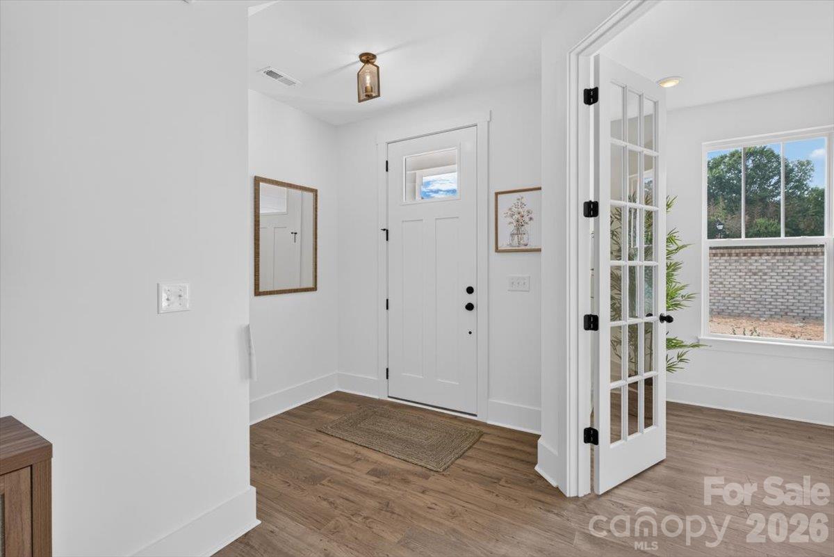 4919 Potter Road Property Photo 4