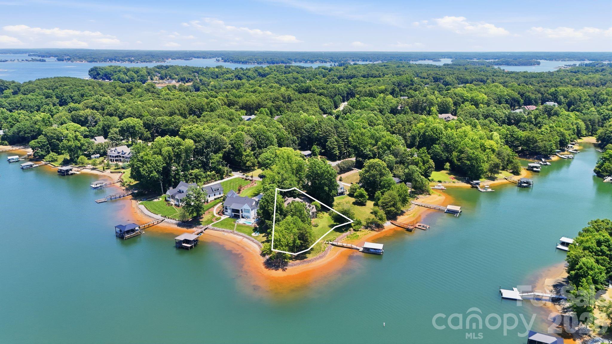 7631 Dellinger Road Property Photo 1