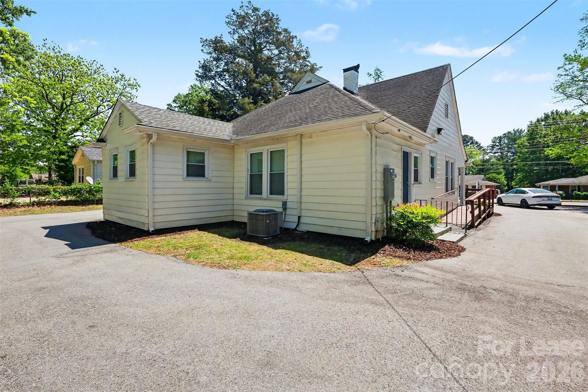792 John B White Sr Boulevard Property Photo 22