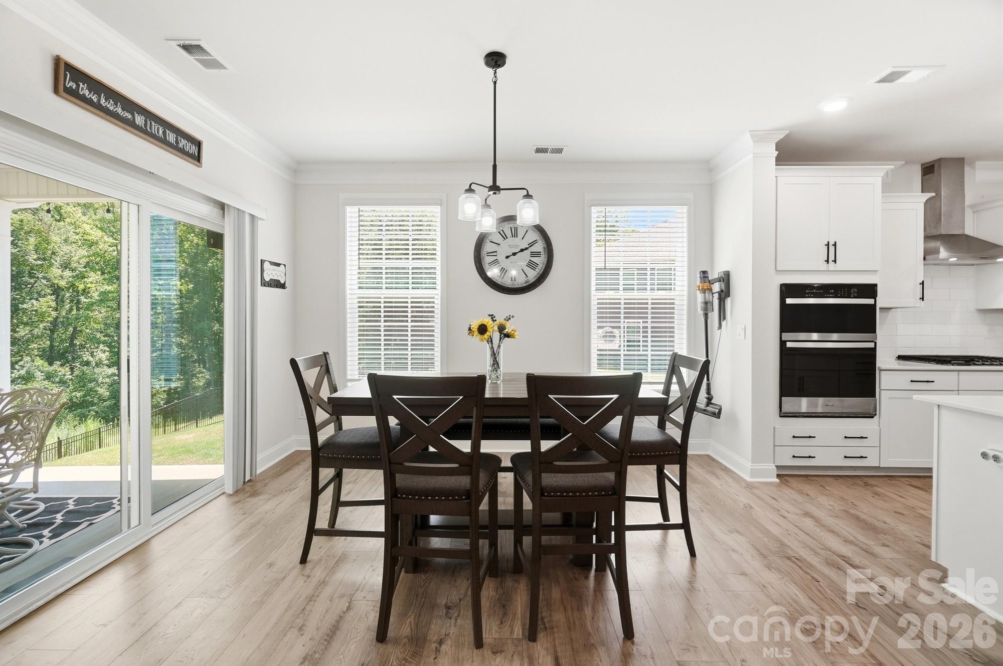 6042 Sylvan Drive Property Photo 11