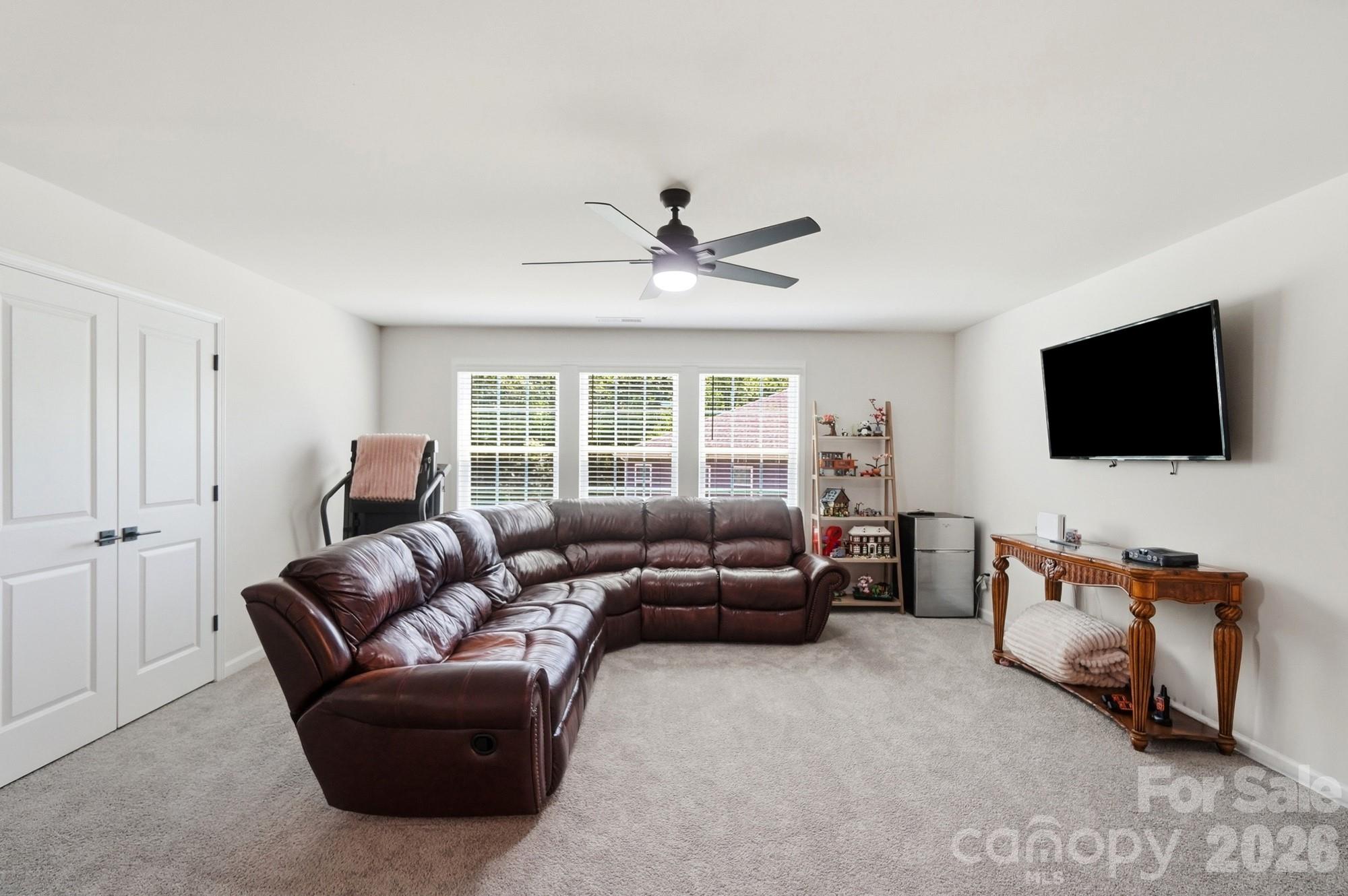 6042 Sylvan Drive Property Photo 18