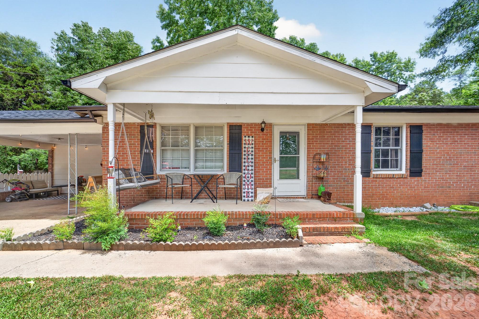 2446 Wood Road Property Photo 2