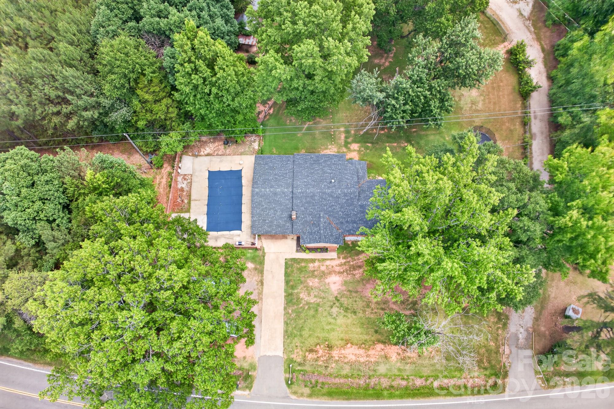 2446 Wood Road Property Photo 7