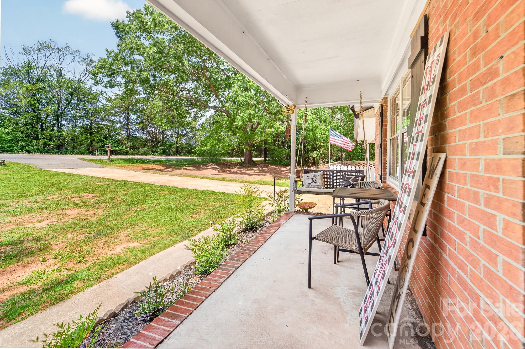 2446 Wood Road Property Photo 11