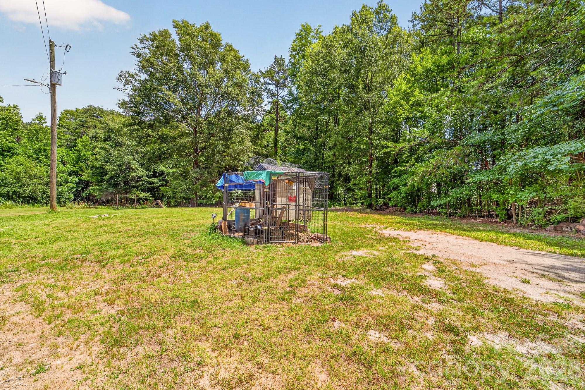 2446 Wood Road Property Photo 15