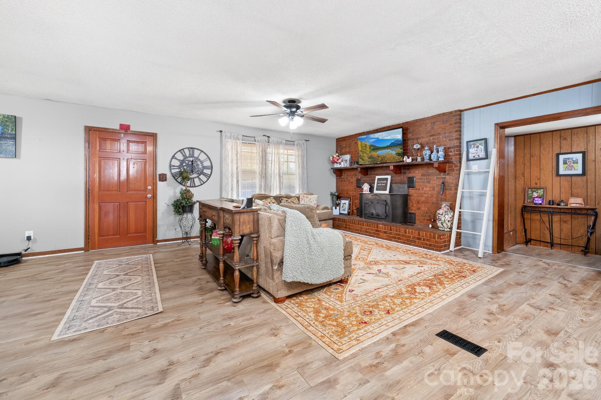 2446 Wood Road Property Photo 23