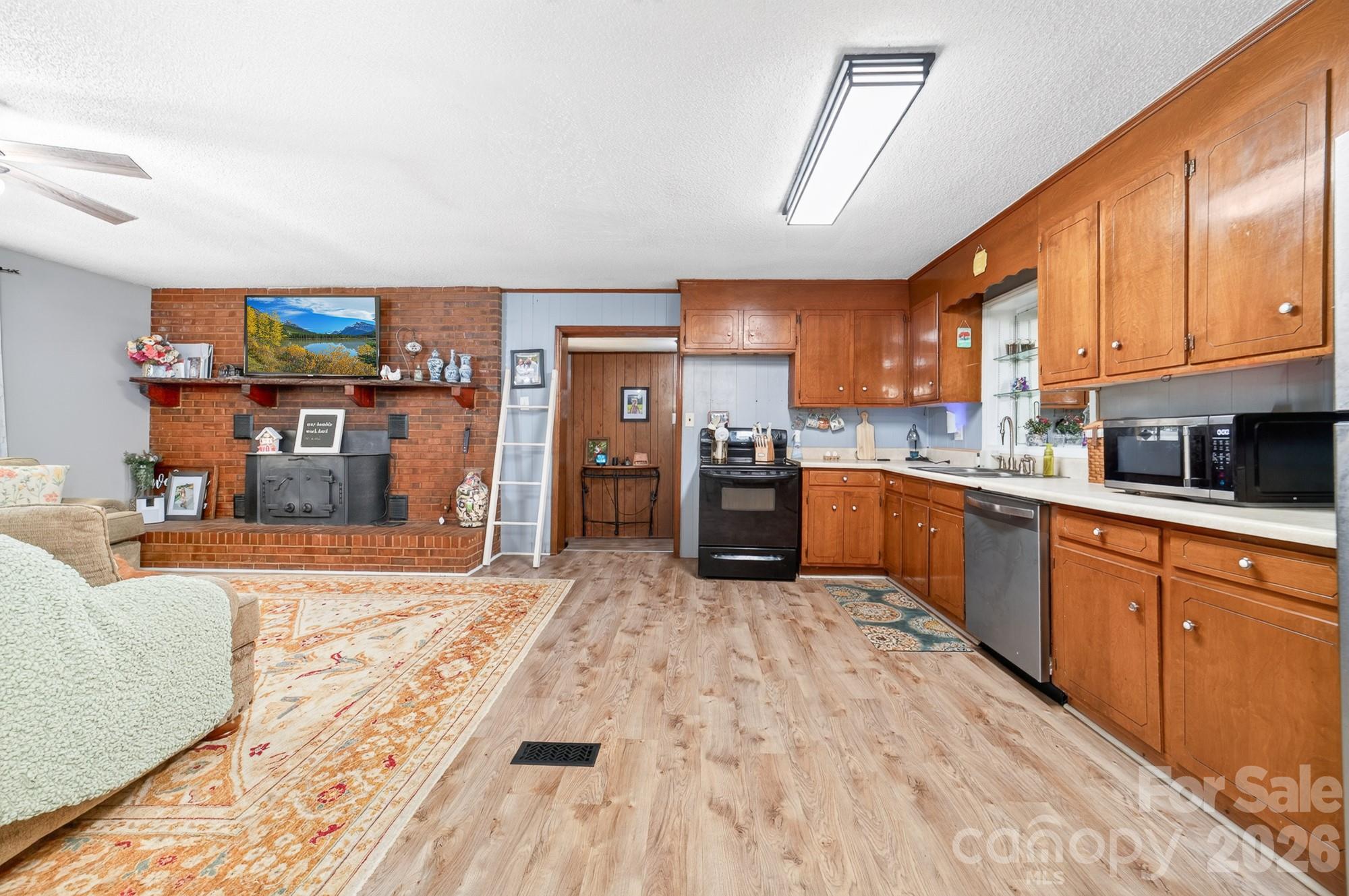 2446 Wood Road Property Photo 26