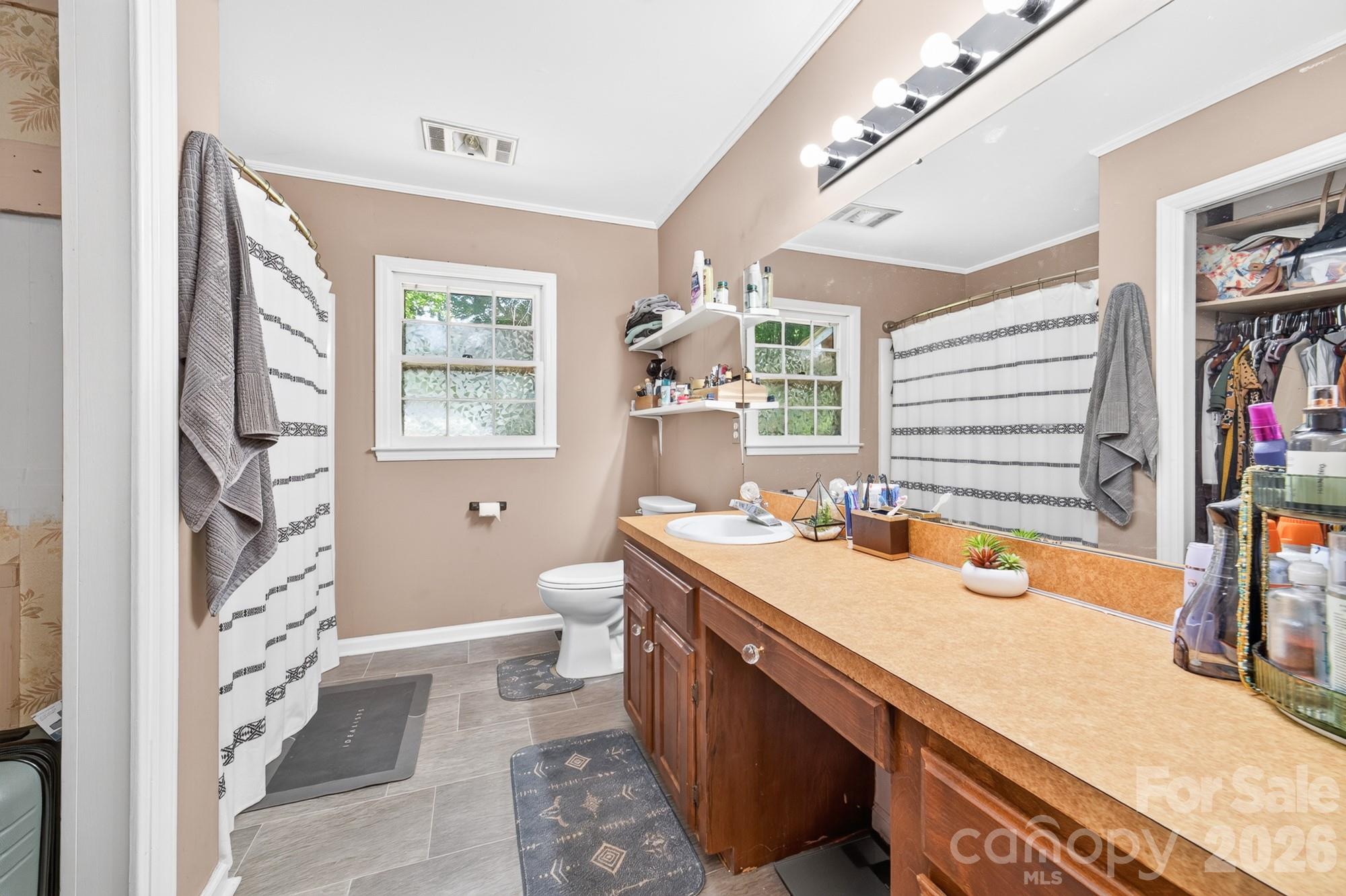 2446 Wood Road Property Photo 40