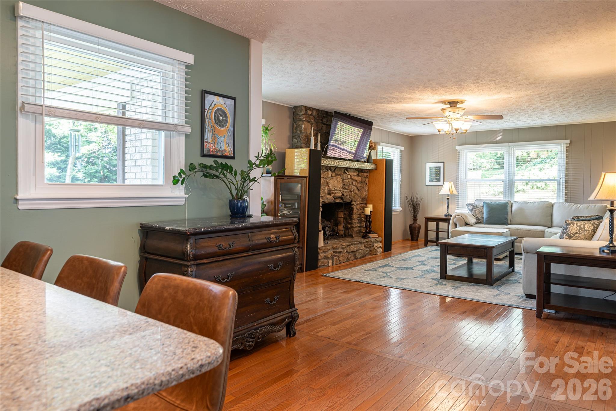 24 Audubon Drive Property Photo 6