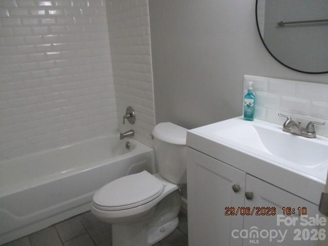 8631 Carmel Road Property Photo 17