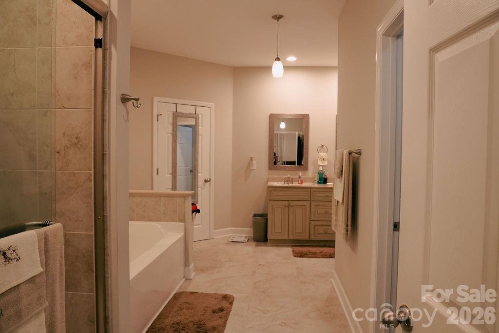 148 Williams Wood Drive Property Photo 15