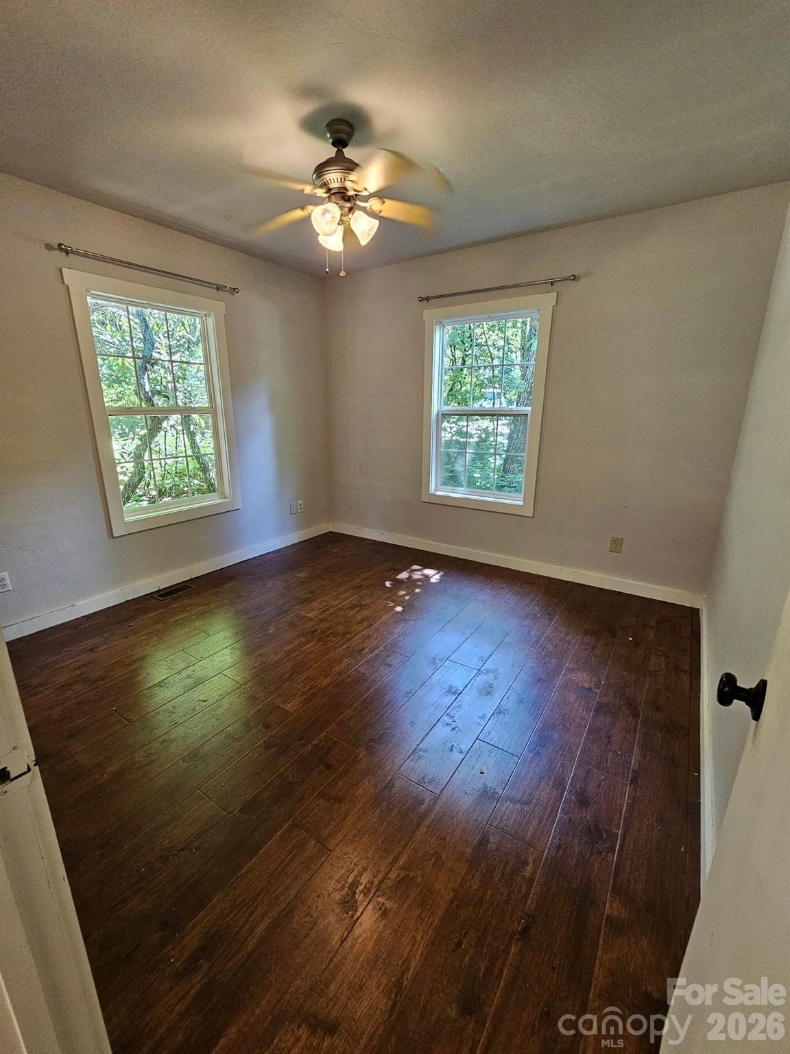 100 Squirrel Lane Property Photo 7