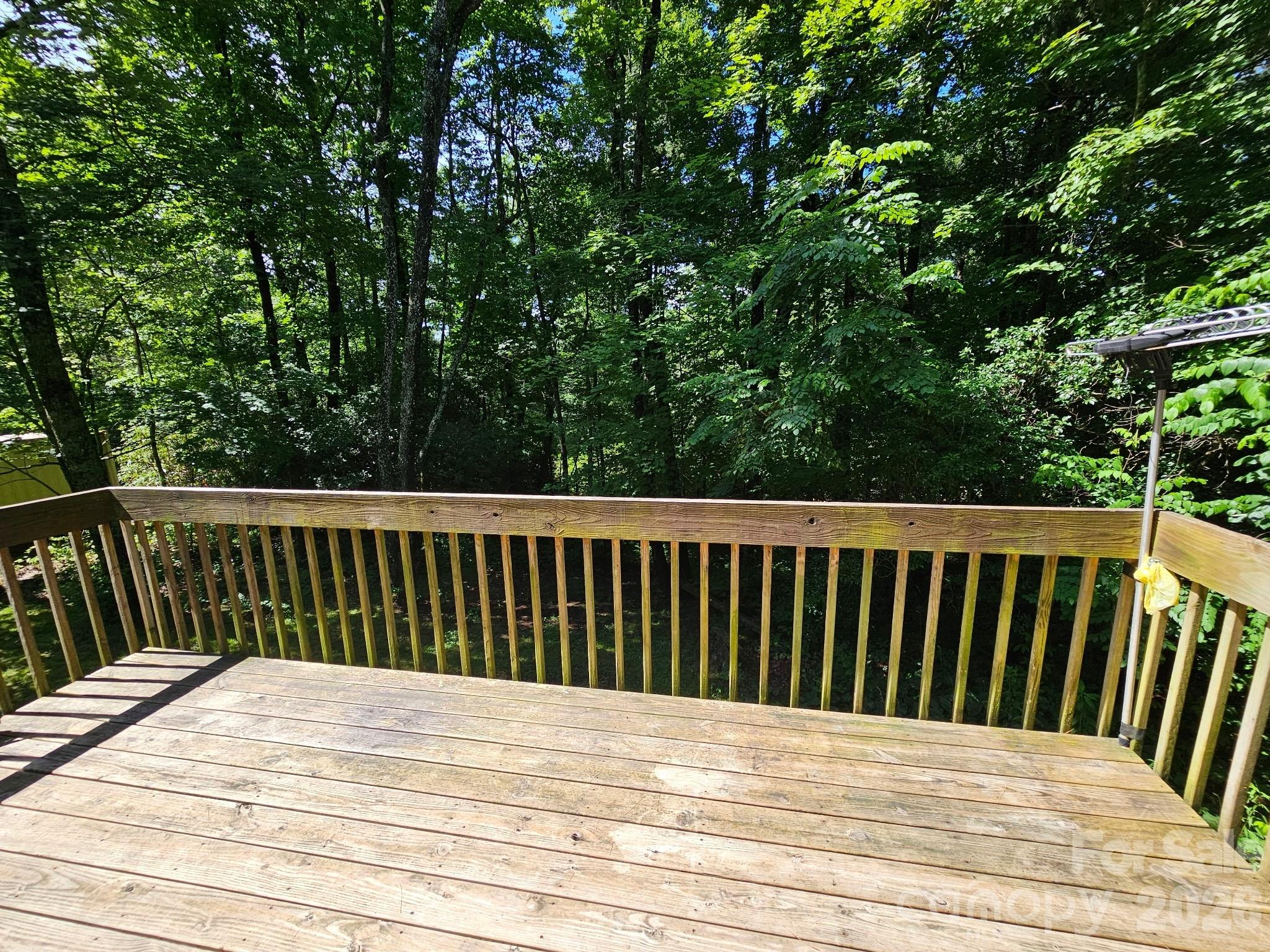 100 Squirrel Lane Property Photo 9